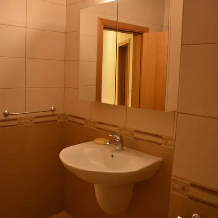 Sea Golden Amos アパート